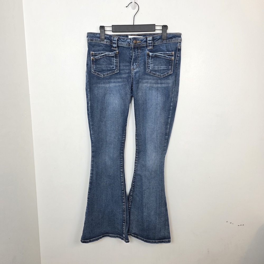 Absolutely Famous Medium Wash Low Rise Heavy Stitch Flare Leg Jeans Size 10